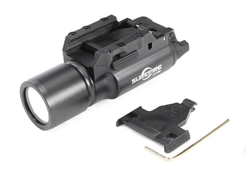 Đèn pin  SUREFIRE X300 màu đen