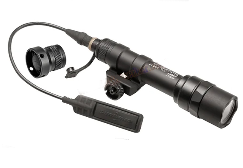 Đèn pin SUREFIRE M600 màu đen Sotac