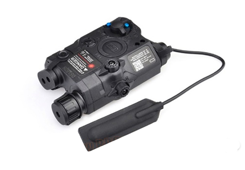 Đèn pin + Laser PEQ-15 / LA-5C UHP Đen + Công tắc